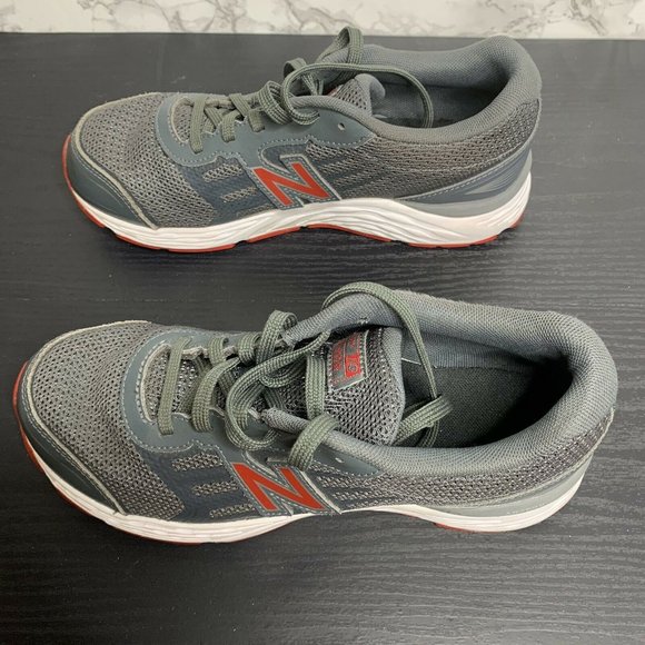 New Balance Womens Size 5.5 Tech Ride Grey/Red - Picture 2 of 8